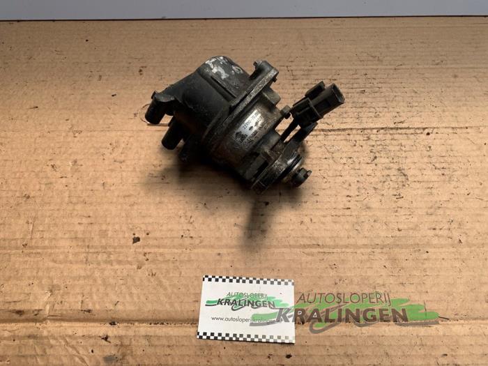 Used Ignition system (complete) Nissan Primera (P10) 2.0i 16V SPi Kat. Price € 40,00 Margin scheme offered by Autosloperij Kralingen B.V.