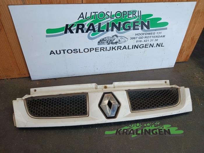 Używane Grill Renault Trafic New (FL) 1.9 dCi 100 16V Cena € 25,00 Procedura marży oferowane przez Autosloperij Kralingen B.V.