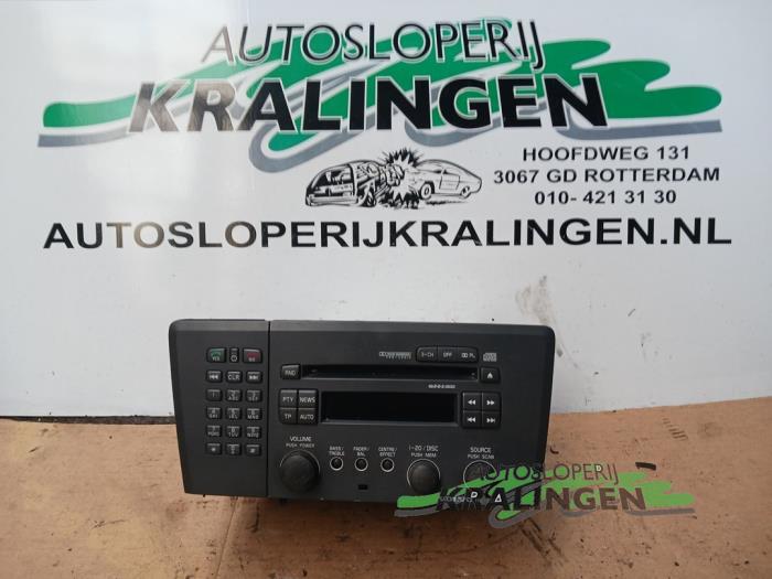 Używane Radioodtwarzacz CD Volvo V70 (SW) 2.4 T 20V Cena € 74,99 Procedura marży oferowane przez Autosloperij Kralingen B.V.