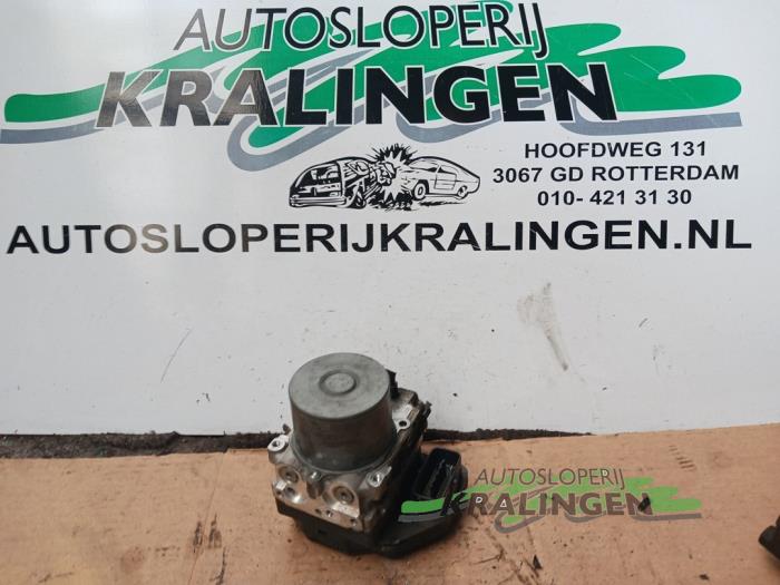 Begagnade ABS-pump Mazda 6 SportBreak (GH19/GHA9) 2.2 CDVi 16V 130 Pris € 49,98 Marginaltabell erbjuds av Autosloperij Kralingen B.V.