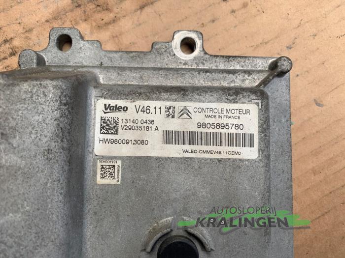 Engine management computer from a Peugeot 208 I (CA/CC/CK/CL) 1.2 Vti 12V PureTech 82 2013