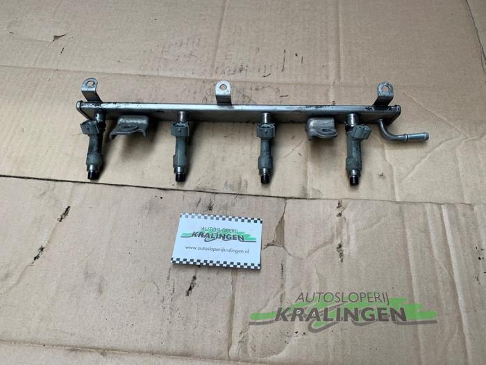 Usagé Système d'injection Suzuki Swift (ZA/ZC/ZD1/2/3/9) 1.3 VVT 16V Prix € 40,00 Règlement à la marge proposé par Autosloperij Kralingen B.V.