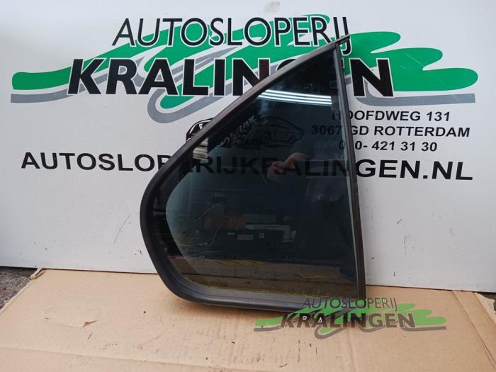 Usados Ventanilla triangular derecha detrás Rover 25 1.4 16V Precio € 50,00 Norma de margen ofrecido por Autosloperij Kralingen B.V.