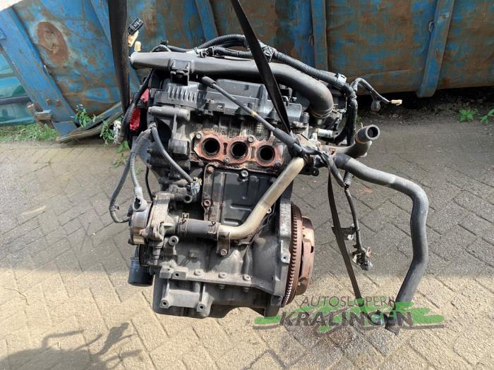 Używane Silnik Daihatsu Cuore (L251/271/276) 1.0 12V DVVT Cena € 249,99 Procedura marży oferowane przez Autosloperij Kralingen B.V.