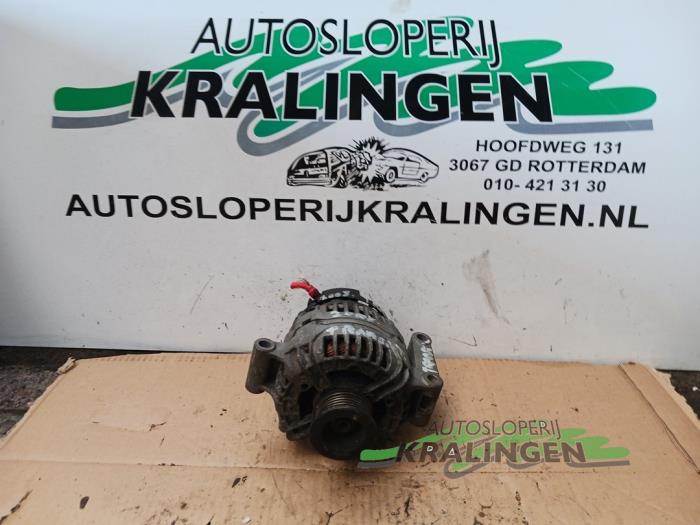 Usagé Dynamo Ford Transit 2.0 TDdi 16V 260S Prix € 49,99 Règlement à la marge proposé par Autosloperij Kralingen B.V.