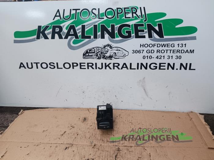Gebrauchte Licht Schalter Mercedes A (W169) 1.5 A-150 5-Drs. Preis € 9,99 Margenregelung angeboten von Autosloperij Kralingen B.V.