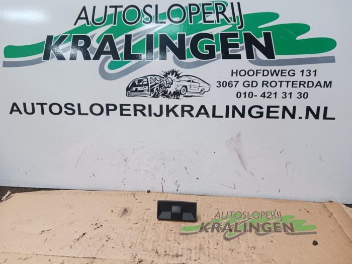 Gebrauchte Lichtsensor Volkswagen Golf V (1K1) 1.4 GT 16V Preis € 9,99 Margenregelung angeboten von Autosloperij Kralingen B.V.