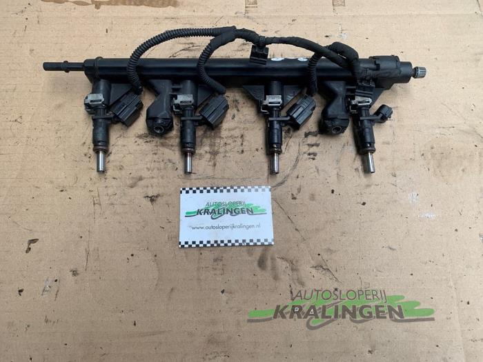 Usagé Système d'injection Peugeot 308 (4A/C) 1.6 VTI 16V Prix € 50,00 Règlement à la marge proposé par Autosloperij Kralingen B.V.