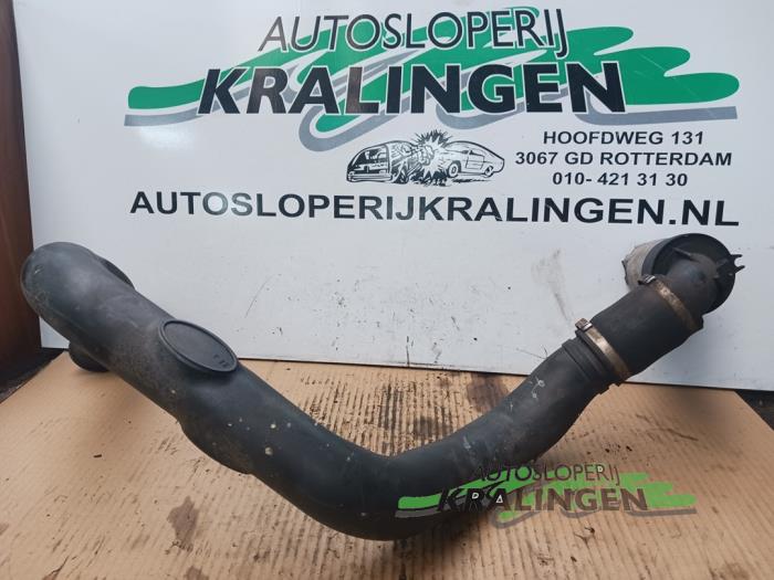 Gebrauchte Intercooler Rohr Renault Master III (MA/MB/MC/MD/MH/MF/MG/MH) 2.3 dCi 16V Preis € 70,00 Margenregelung angeboten von Autosloperij Kralingen B.V.