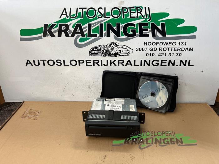 Usagé Système navigation BMW 7 serie (E65/E66/E67) 730d 24V Prix € 174,99 Règlement à la marge proposé par Autosloperij Kralingen B.V.