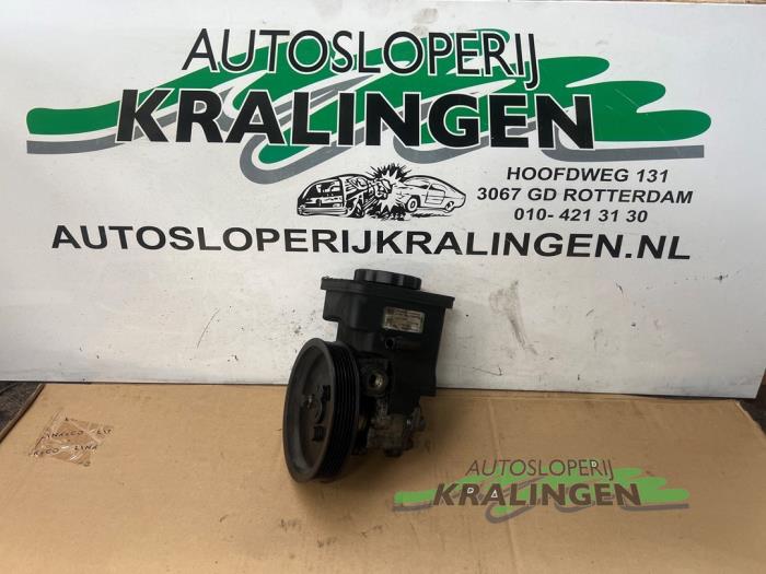 Usagé Pompe de direction BMW 7 serie (E65/E66/E67) 730d 24V Prix € 49,99 Règlement à la marge proposé par Autosloperij Kralingen B.V.