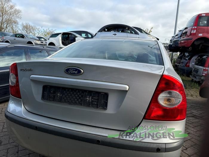 Begagnade Baklucka Ford Focus 2 1.6 16V Pris € 249,99 Marginaltabell erbjuds av Autosloperij Kralingen B.V.