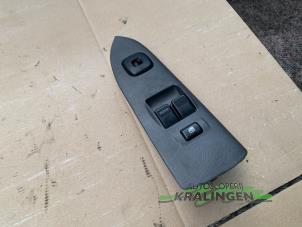 Gebrauchte Elektrisches Fenster Schalter Mazda 323 Fastbreak (BJ14) 2.0 DTiD 16V Preis € 50,00 Margenregelung angeboten von Autosloperij Kralingen B.V.