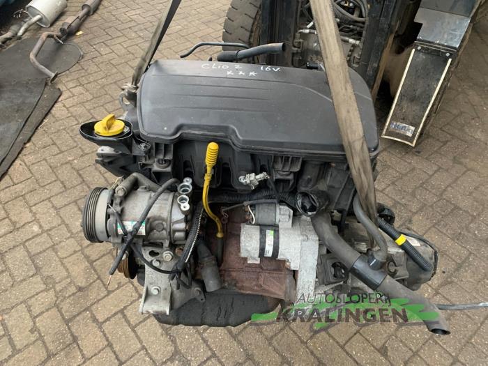 Used Engine Renault Clio II (BB/CB) 1.2 16V Price € 299,99 Margin scheme offered by Autosloperij Kralingen B.V.