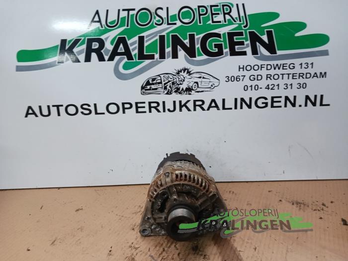 Gebrauchte Dynamo Mercedes CLK (C208) 2.0 200 16V Preis € 39,99 Margenregelung angeboten von Autosloperij Kralingen B.V.