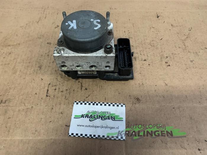 Gebrauchte ABS Pumpe Fiat Grande Punto (199) 1.4 16V Preis € 14,98 Margenregelung angeboten von Autosloperij Kralingen B.V.