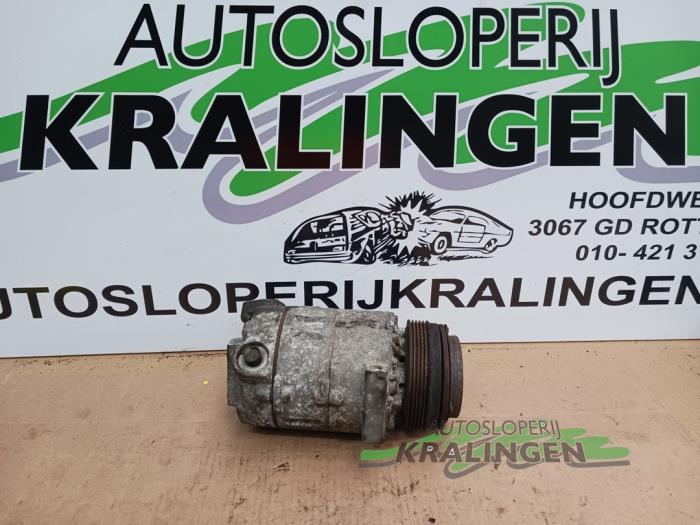 Usagé Compresseur de clim BMW 5 serie Touring (E39) 523i 24V Prix € 24,98 Règlement à la marge proposé par Autosloperij Kralingen B.V.