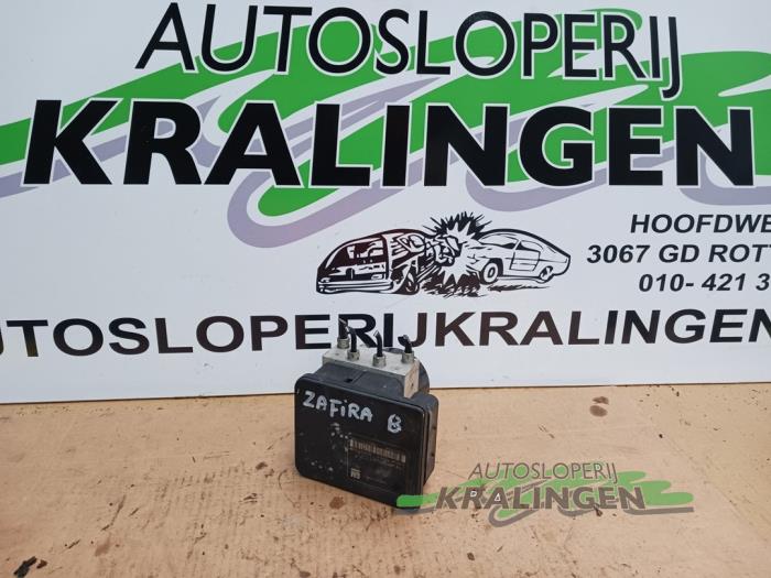 Gebrauchte ABS Pumpe Opel Zafira (M75) 2.2 16V Direct Ecotec Preis € 19,98 Margenregelung angeboten von Autosloperij Kralingen B.V.