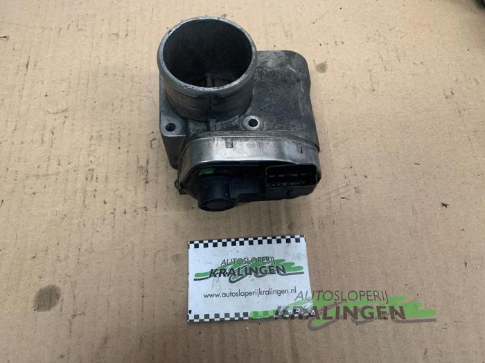 Gebrauchte Drosselklappengehäuse Fiat Stilo (192A/B) 1.6 16V 3-Drs. Preis € 50,00 Margenregelung angeboten von Autosloperij Kralingen B.V.