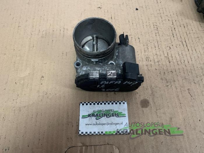 Gebrauchte Drosselklappengehäuse Alfa Romeo 156 (932) 2.0 Twin Spark 16V Preis € 25,00 Margenregelung angeboten von Autosloperij Kralingen B.V.