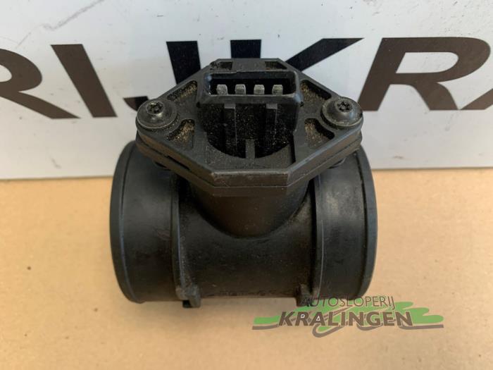 Luftmassenmesser van een Alfa Romeo 156 (932) 1.6 Twin Spark 16V 1998