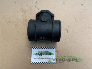 Luftmassenmesser van een Alfa Romeo 156 (932) 1.6 Twin Spark 16V 1998