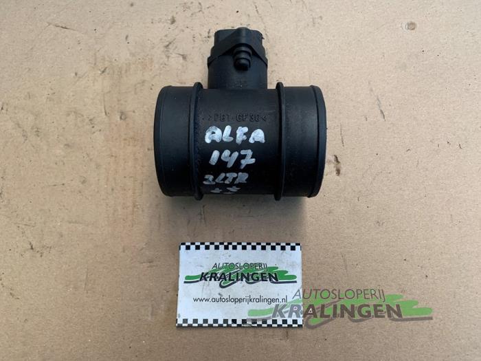 Gebrauchte Luftmassenmesser Alfa Romeo 147 (937) 1.6 Twin Spark 16V Preis € 19,99 Margenregelung angeboten von Autosloperij Kralingen B.V.