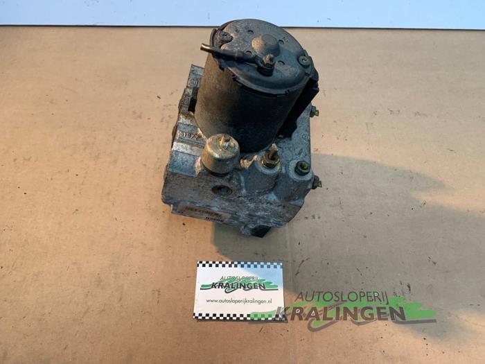 Używane Pompa ABS Rover 200 (RF) 214 Si 1.4 16V Cena € 24,98 Procedura marży oferowane przez Autosloperij Kralingen B.V.