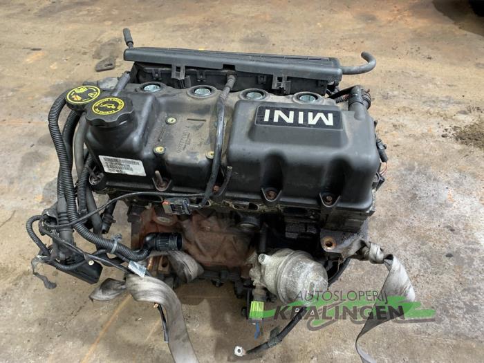 Engine from a MINI Mini (R50/53) 1.6 16V Cooper 2002
