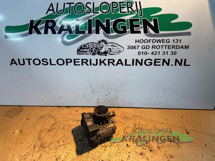 Usagé Boitier papillon Fiat Grande Punto (199) 1.4 Prix € 24,99 Règlement à la marge proposé par Autosloperij Kralingen B.V.
