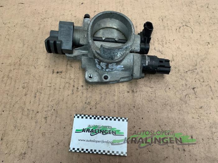 Usagé Boîtier accélérateur Chrysler Sebring (JR) 2.7 V6 24V Prix € 45,00 Règlement à la marge proposé par Autosloperij Kralingen B.V.