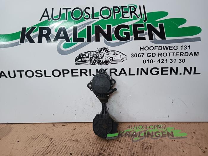Usados Rodillo tensor correa múltiple Peugeot 207/207+ (WA/WC/WM) 1.6 16V VTi Precio € 19,99 Norma de margen ofrecido por Autosloperij Kralingen B.V.