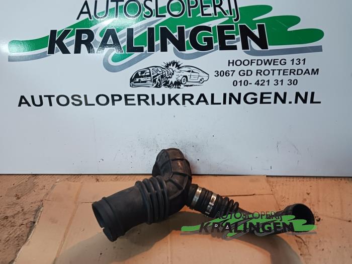 Begagnade Luftintagsslang Alfa Romeo 156 Sportwagon (932) 1.9 JTD Pris € 24,99 Marginaltabell erbjuds av Autosloperij Kralingen B.V.