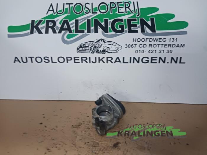Usagé Boitier papillon Volkswagen Golf V (1K1) 2.0 FSI 16V Prix € 29,99 Règlement à la marge proposé par Autosloperij Kralingen B.V.