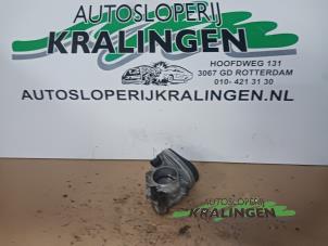 Boitier papillon d'un Volkswagen Golf V (1K1) 2.0 FSI 16V 2004