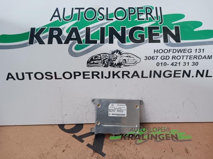Begagnade Telefonmodul Mercedes C (W203) 2.2 C-200 CDI 16V Pris € 49,99 Marginaltabell erbjuds av Autosloperij Kralingen B.V.