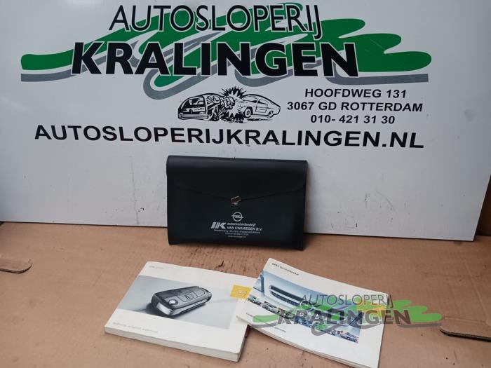 Używane Instrukcja Opel Zafira (F75) 2.2 16V Cena € 14,99 Procedura marży oferowane przez Autosloperij Kralingen B.V.