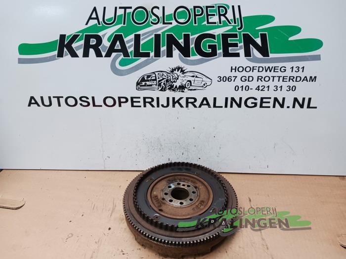 Usagé Volant moteur Opel Corsa D 1.3 CDTi 16V ecoFLEX Prix € 49,99 Règlement à la marge proposé par Autosloperij Kralingen B.V.