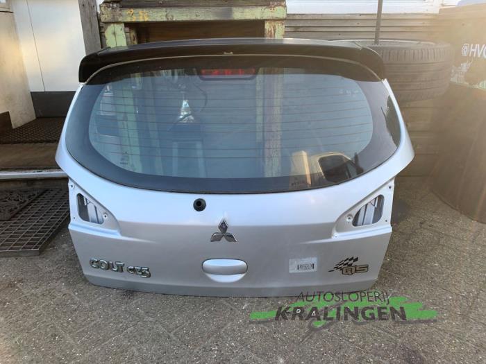 Gebrauchte Heckklappe Mitsubishi Colt (Z2/Z3) 1.5 16V Preis € 99,99 Margenregelung angeboten von Autosloperij Kralingen B.V.
