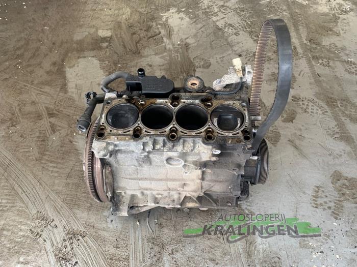 Używane Dolny blok silnika Volkswagen Golf V (1K1) 2.0 FSI 16V Cena na żądanie oferowane przez Autosloperij Kralingen B.V.