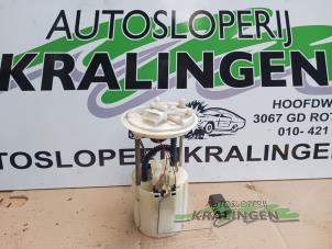 Usados Bomba de gasolina Fiat Stilo (192A/B) 1.6 16V 5-Drs. Precio € 19,99 Norma de margen ofrecido por Autosloperij Kralingen B.V.