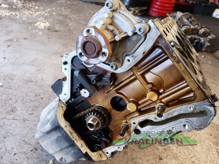 Engine from a Volkswagen Golf V (1K1) 1.4 FSI 16V 2006