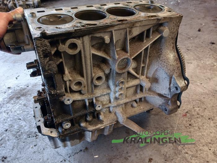 Engine from a Volkswagen Golf V (1K1) 1.4 FSI 16V 2006