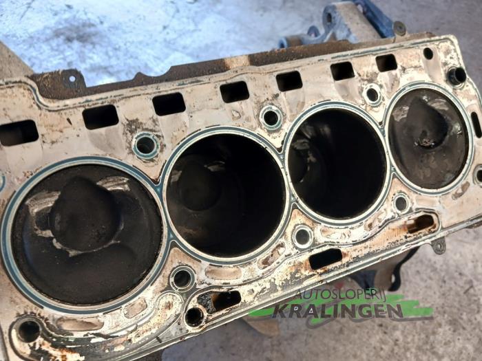 Engine from a Volkswagen Golf V (1K1) 1.4 FSI 16V 2006