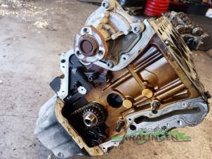 Engine from a Volkswagen Golf V (1K1) 1.4 FSI 16V 2006