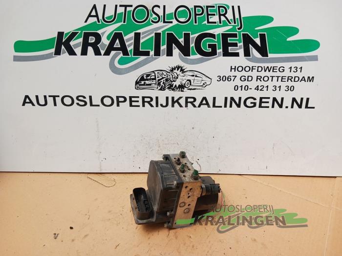 Begagnade ABS-pump Peugeot 307 SW (3H) 2.0 16V Pris € 74,94 Marginaltabell erbjuds av Autosloperij Kralingen B.V.