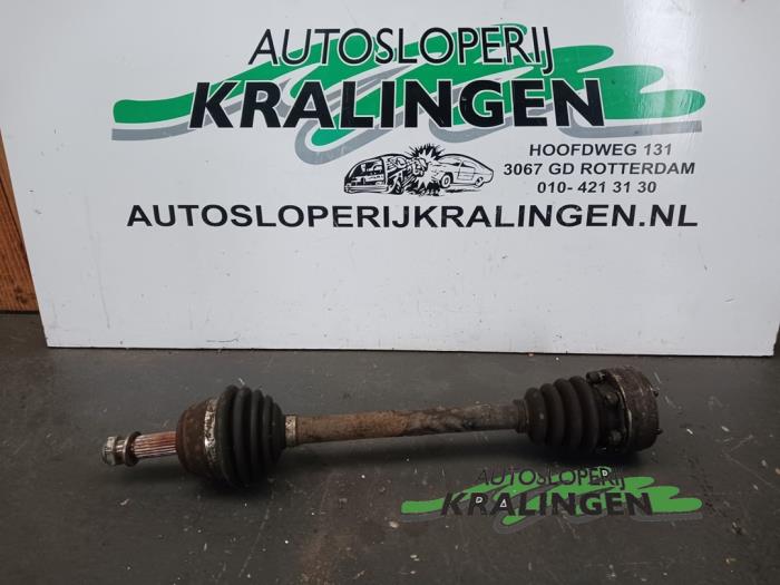 Usagé Arbre de transmission avant gauche Volkswagen Caddy II (9K9A) 1.4 Prix sur demande proposé par Autosloperij Kralingen B.V.