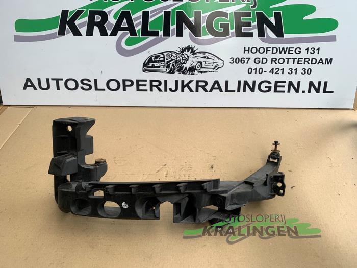 Gebrauchte Scheinwerferring links Audi A3 Sportback (8PA) 2.0 TFSI 16V Quattro Preis € 19,99 Margenregelung angeboten von Autosloperij Kralingen B.V.