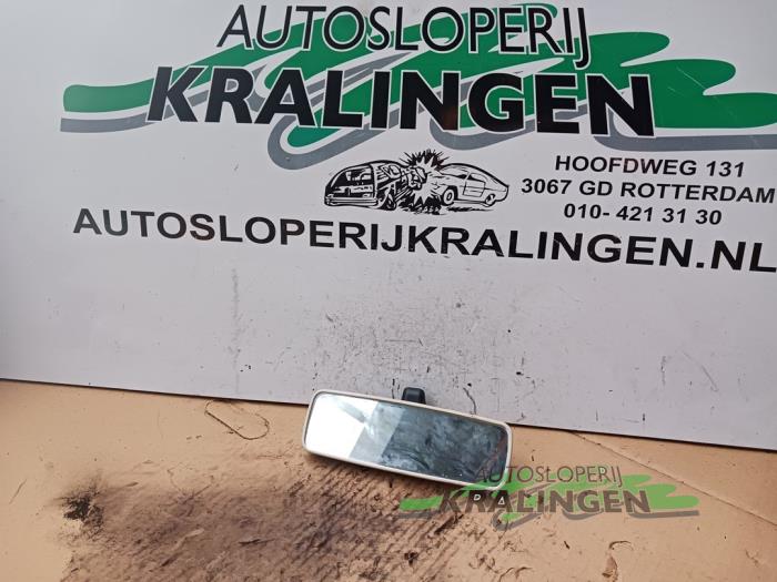 Używane Lusterko wewnetrzne Ford Ka II 1.2 Cena € 19,99 Procedura marży oferowane przez Autosloperij Kralingen B.V.
