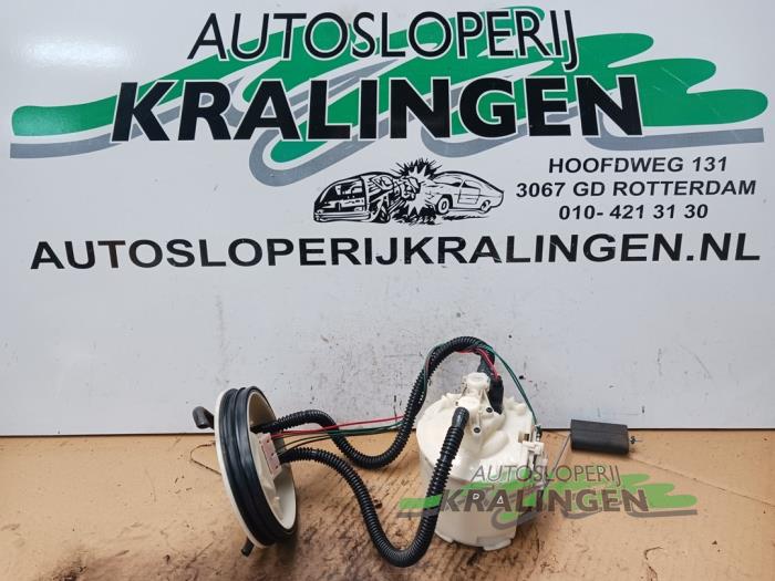 Usagé Pompe essence Ford Focus 1 Wagon 1.4 16V Prix € 34,99 Règlement à la marge proposé par Autosloperij Kralingen B.V.